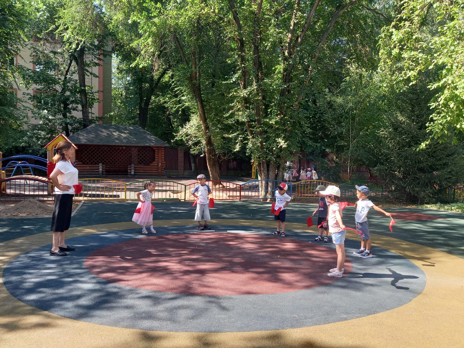 Таңғы жаттығу. Мектепалды "Аққу" тобы